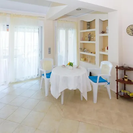 Analipsi House Afrodite * Κάστρο