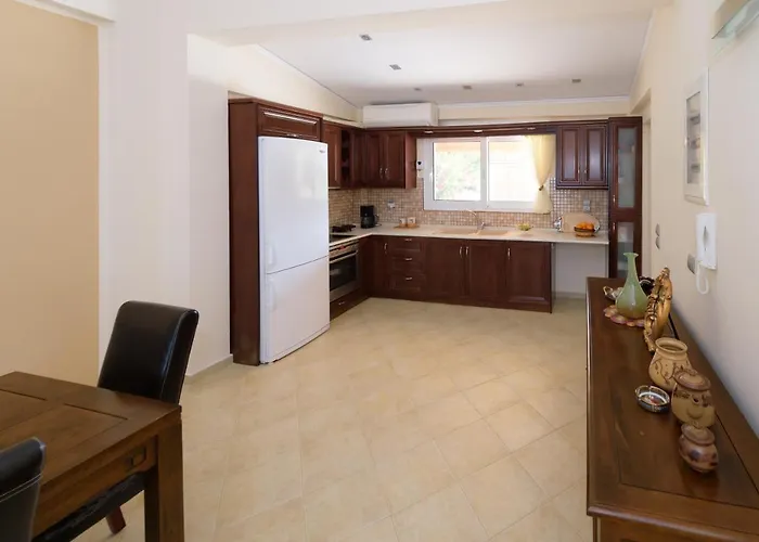 Дом отдыха Analipsi House Afrodite